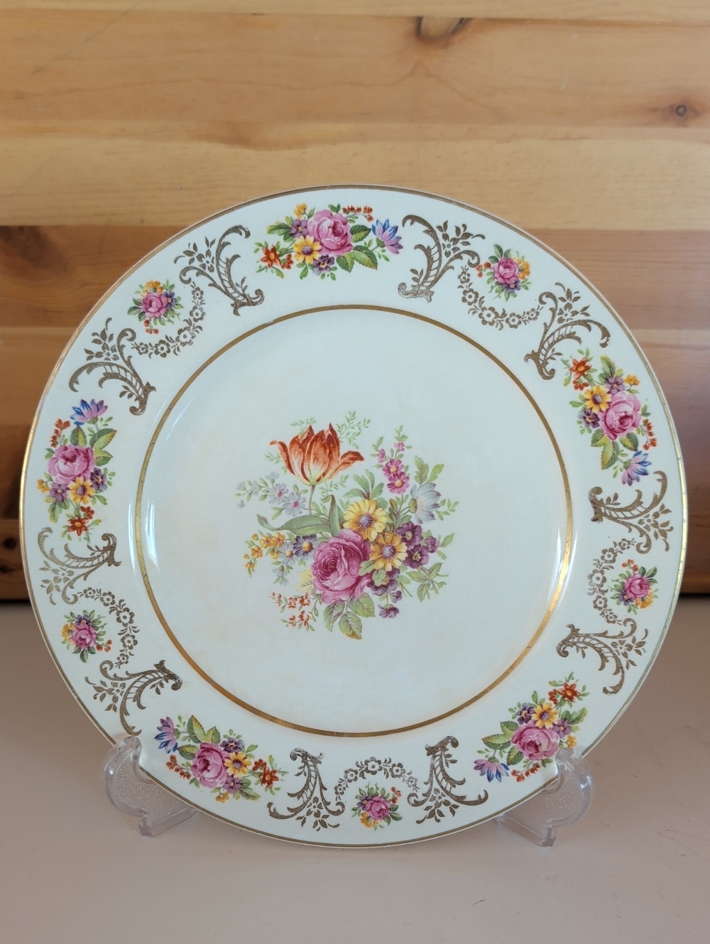 Vtg, Johnson Bros England Pareek Marlborough Floral, Dinner Plate.